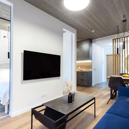 City Center Sanctuary Modern Business-Class Studio With Free Parking In The Heart Of Vilnius Exterior photo